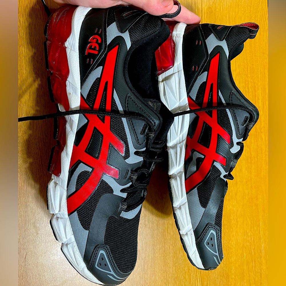 Asics Gel Quantum 180 Mens Running Shoe Black/Classic Red 1201A063 Size 11.5